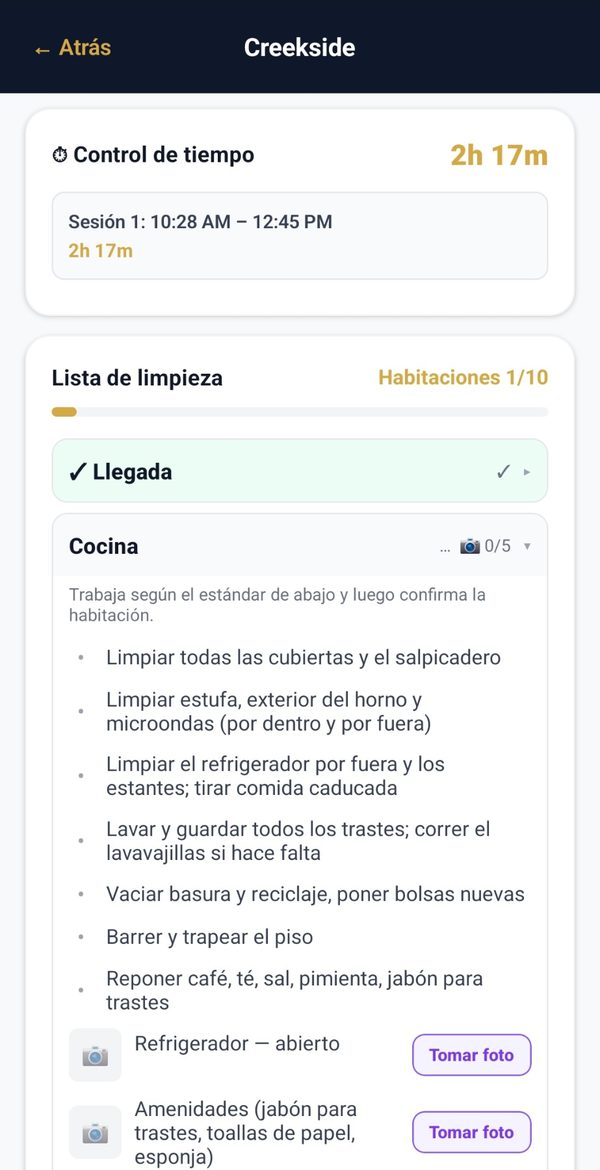 Rinsebase crew app in Spanish — time tracker showing 2h 17m and the room-by-room cleaning checklist for the kitchen with required photos
